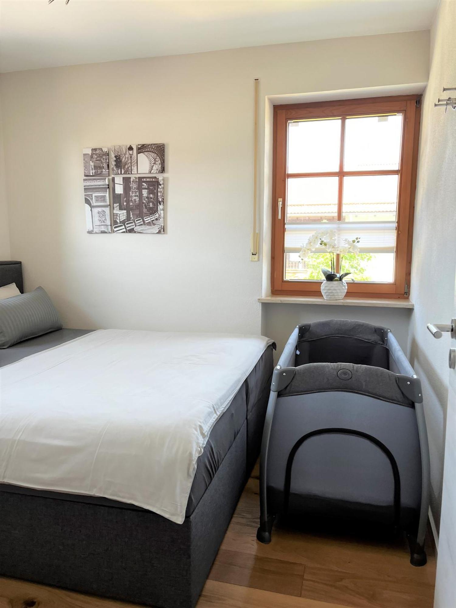 Apartment Wohlfuehlplatzl - Urgemuetlich & Ruhig Vogtareuth Luaran gambar