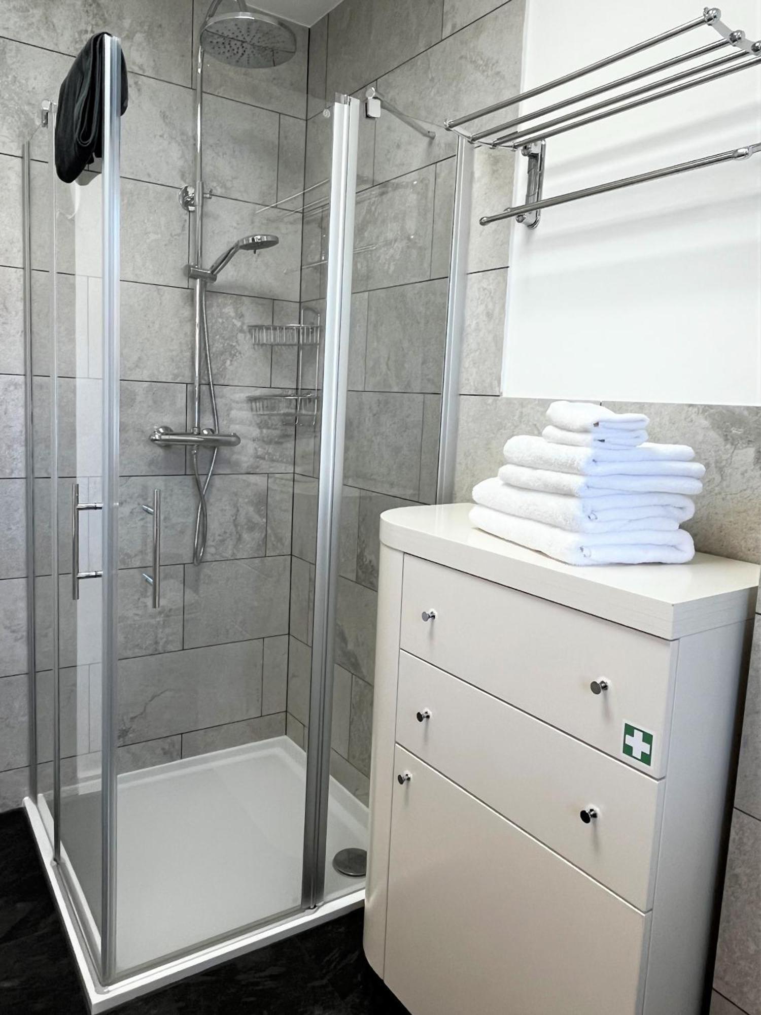Apartment Wohlfuehlplatzl - Urgemuetlich & Ruhig Vogtareuth Luaran gambar