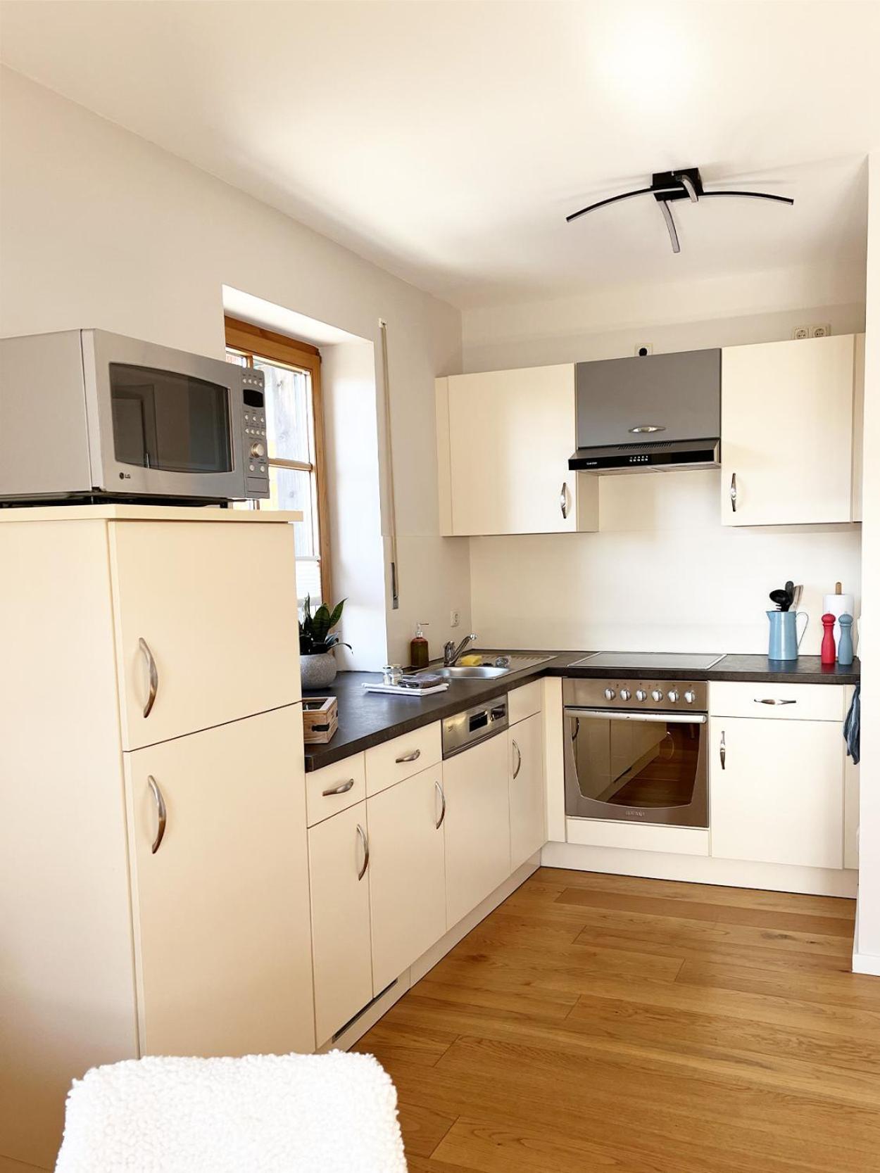 Apartment Wohlfuehlplatzl - Urgemuetlich & Ruhig Vogtareuth Luaran gambar