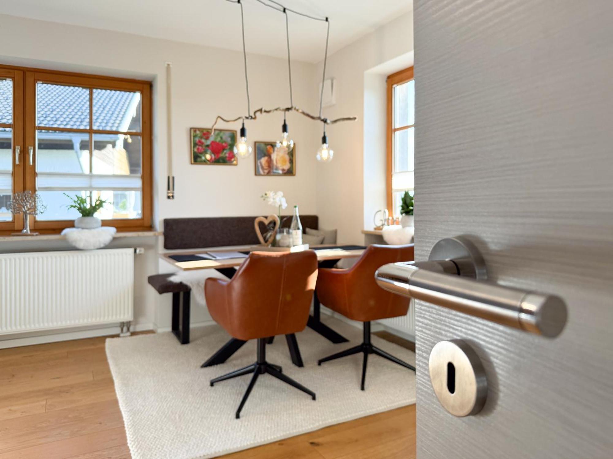 Apartment Wohlfuehlplatzl - Urgemuetlich & Ruhig Vogtareuth Luaran gambar