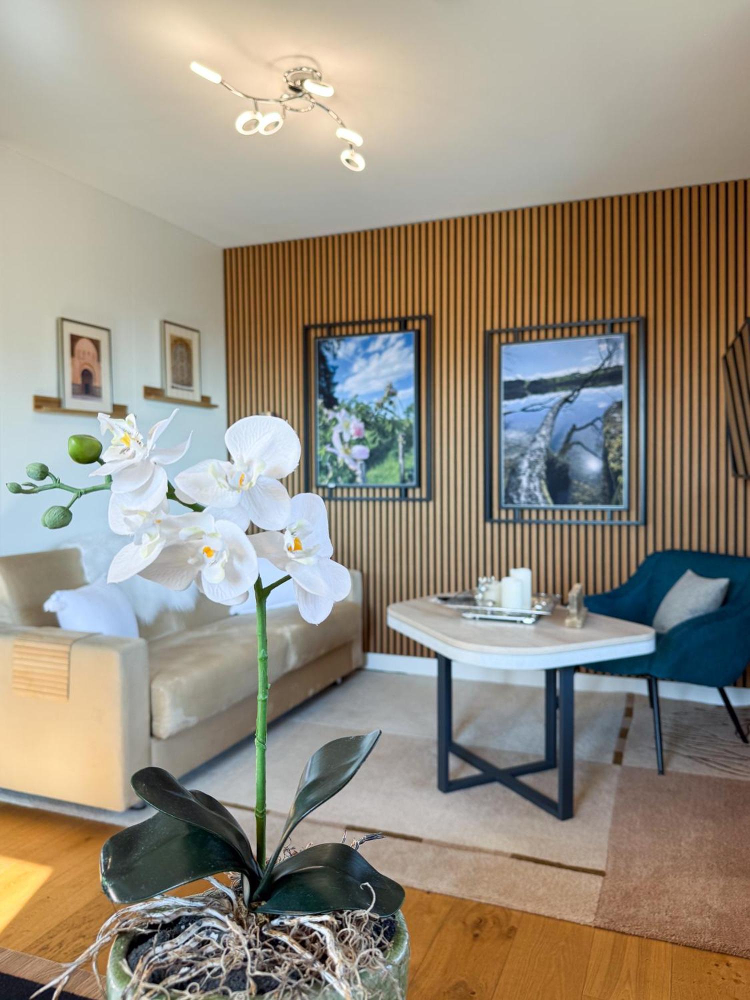 Apartment Wohlfuehlplatzl - Urgemuetlich & Ruhig Vogtareuth Luaran gambar