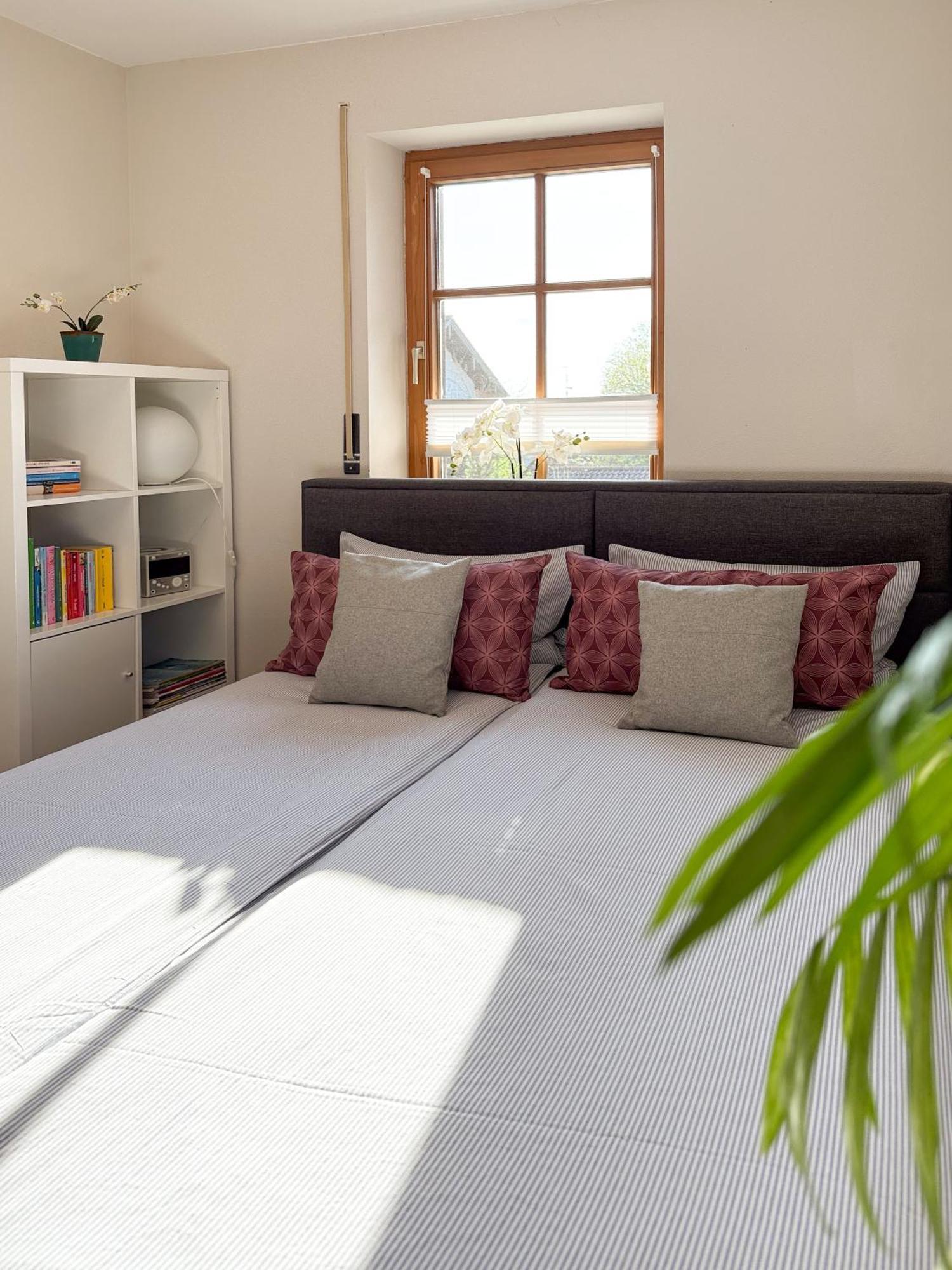 Apartment Wohlfuehlplatzl - Urgemuetlich & Ruhig Vogtareuth Luaran gambar