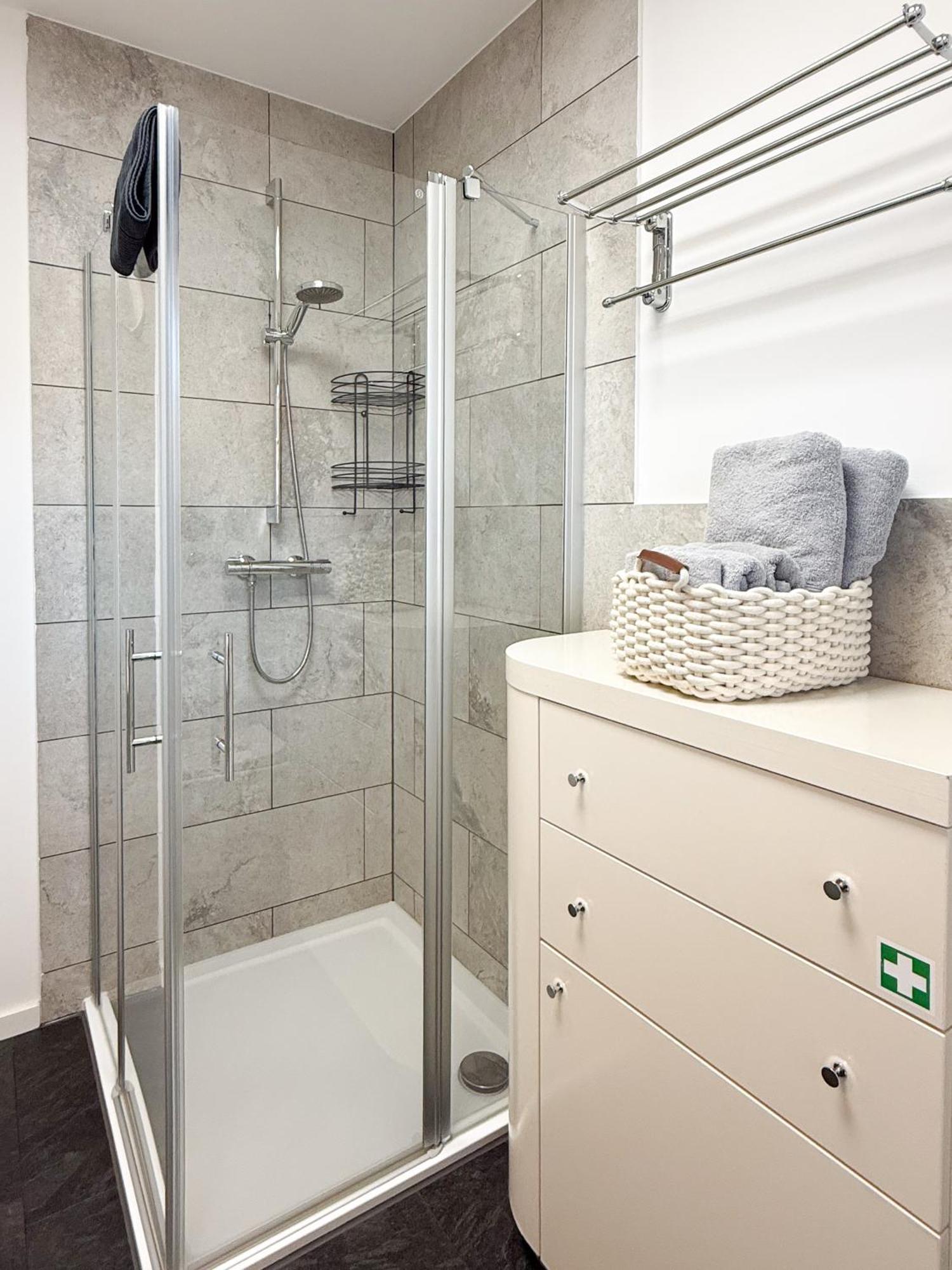 Apartment Wohlfuehlplatzl - Urgemuetlich & Ruhig Vogtareuth Luaran gambar